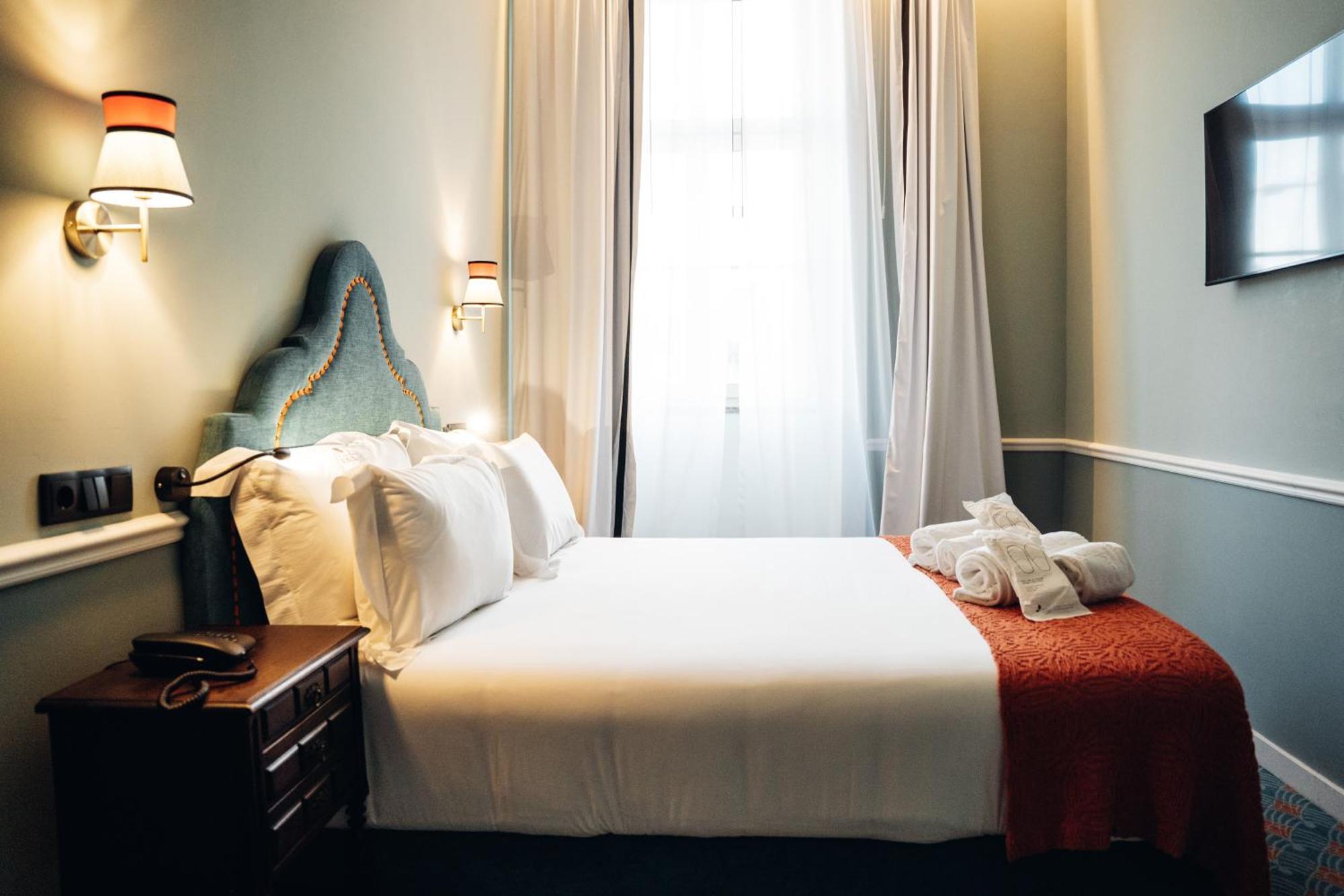 Grande Hotel Paris By Stay Hotels Porto Bagian luar foto
